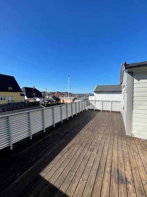 Lovely 2 Bedroom Apartmen With Free Parking Bergen Zewnętrze zdjęcie